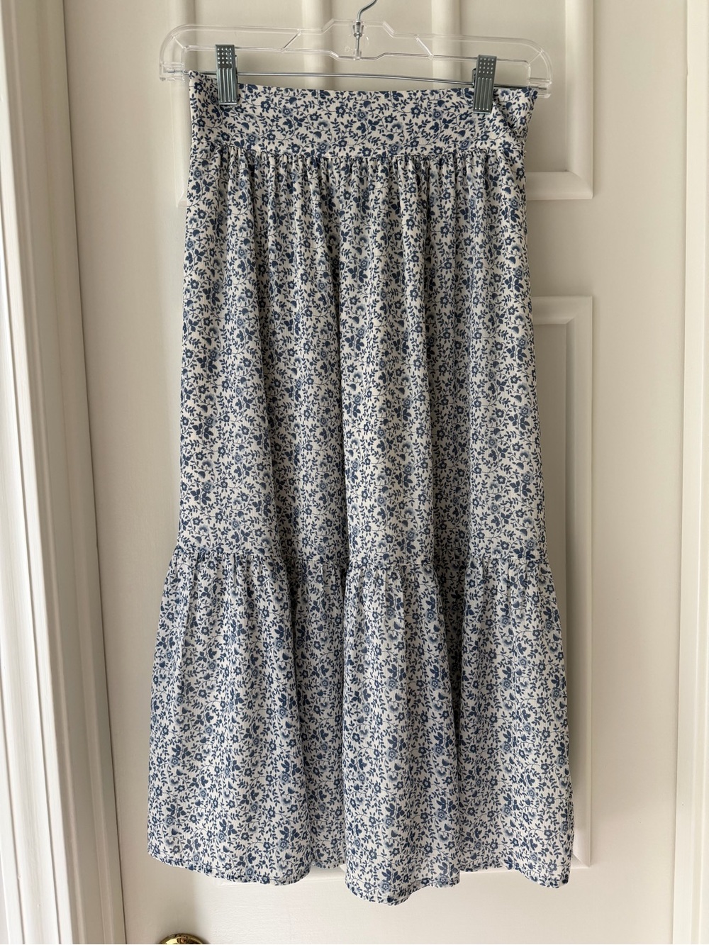 Madewell White and Blue Floral Tiered Midi Skirt